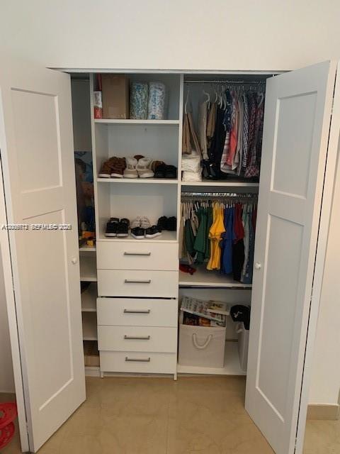 BRICKELL ON THE RIVER N T - Residential Lease