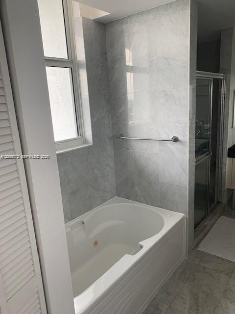 BRICKELL ON THE RIVER N T - Residential Lease