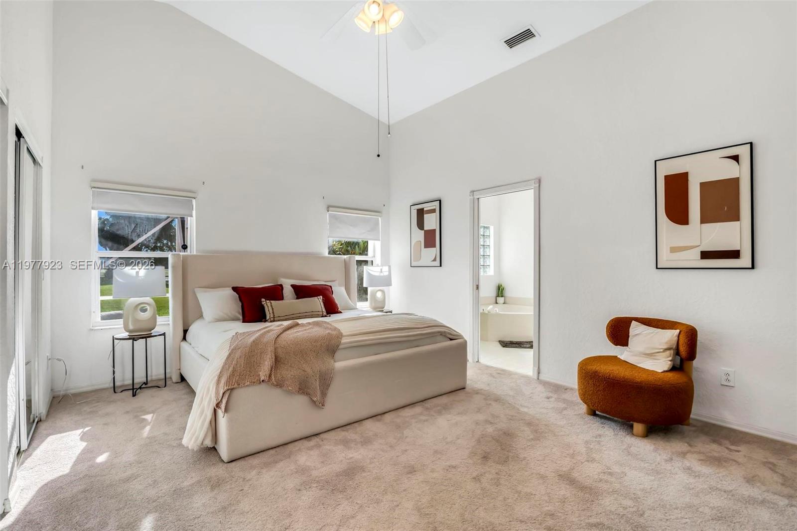 HOLLYWOOD LAKES COUNTRY C - Residential