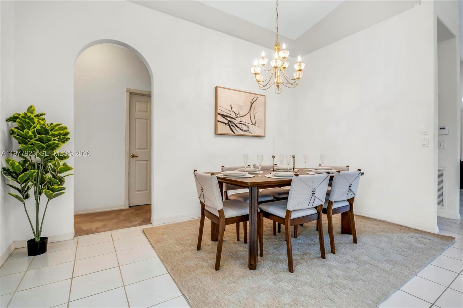 HOLLYWOOD LAKES COUNTRY C - Residential