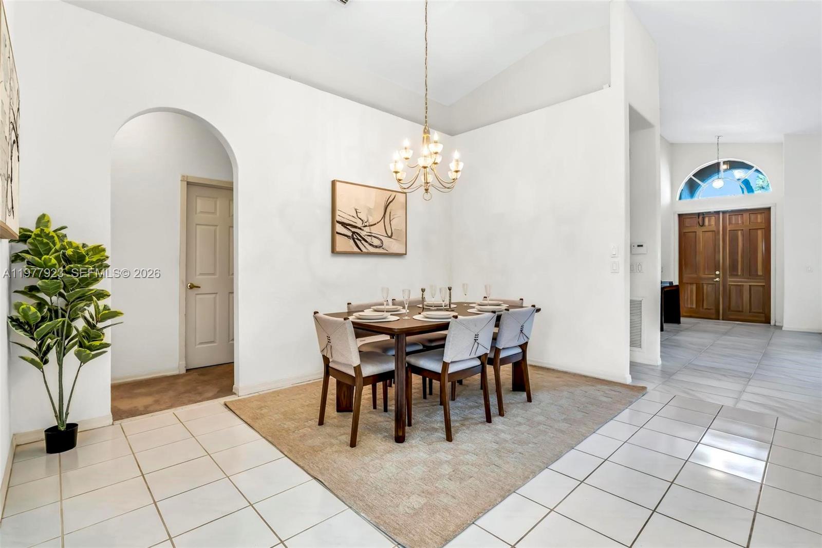 HOLLYWOOD LAKES COUNTRY C - Residential