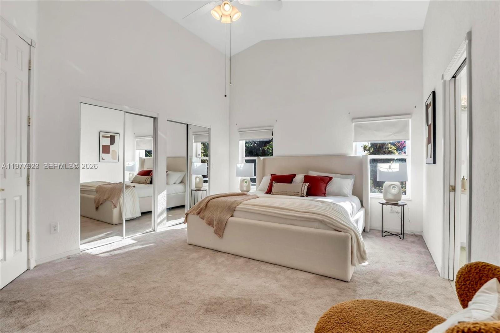 HOLLYWOOD LAKES COUNTRY C - Residential