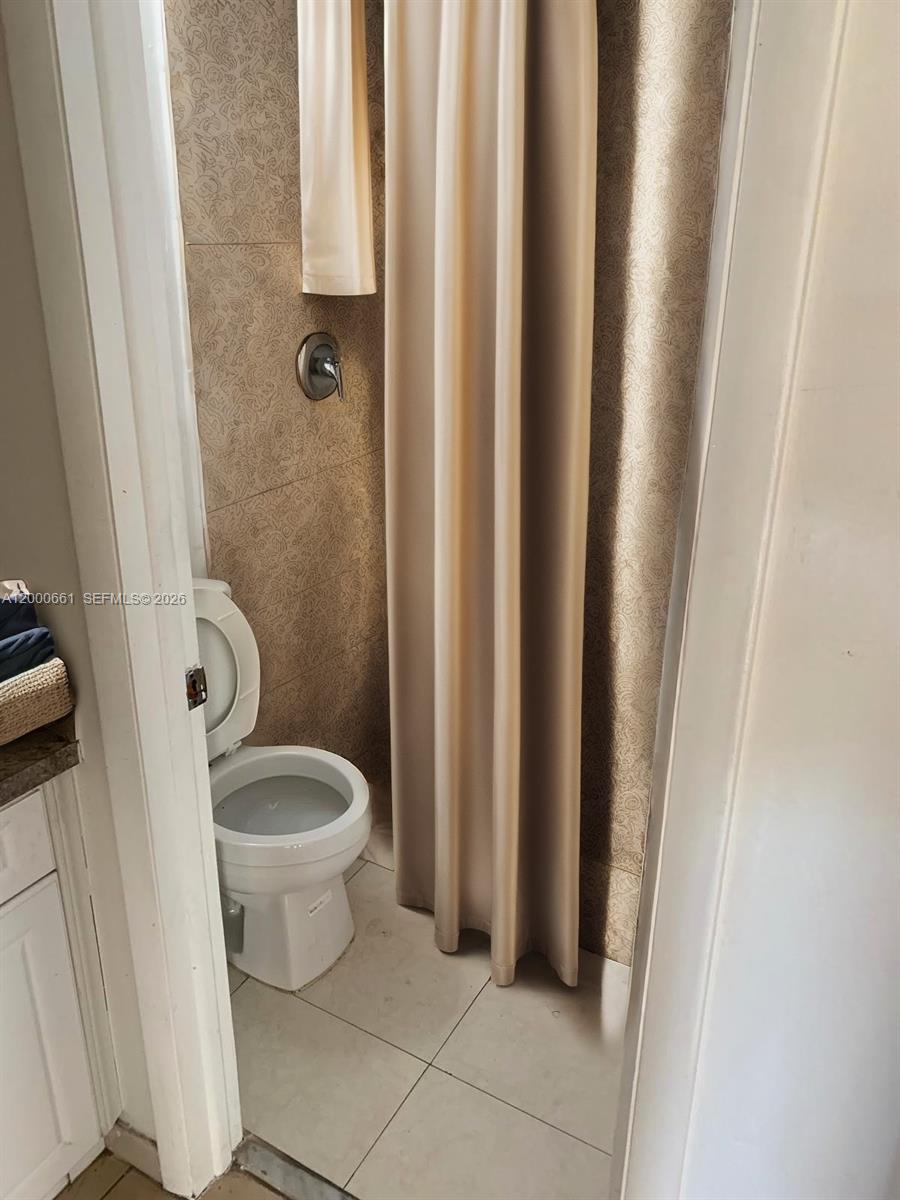 GRATIGNY PLAZA CONDO - Residential Lease