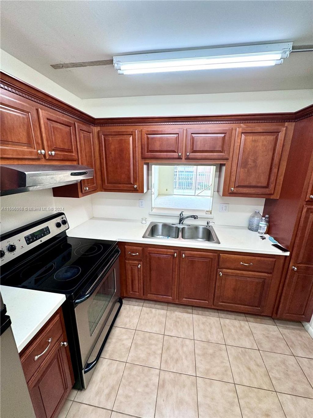 Photo of 319 NE 14th Ave #406, Hallandale Beach, FL 33009 (MLS # A11506058)