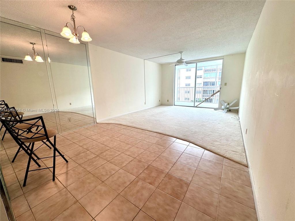 Photo of 319 NE 14th Ave #406, Hallandale Beach, FL 33009 (MLS # A11506058)
