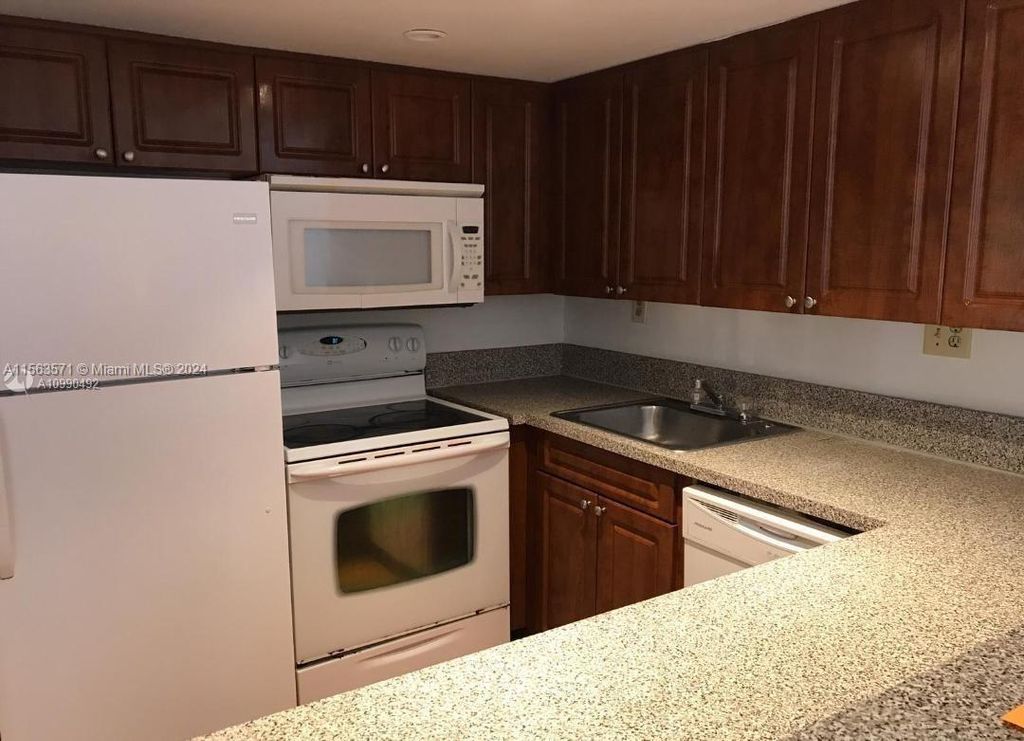 Photo of 5821 Washington St #32, Hollywood, FL 33023 (MLS # A11563571)