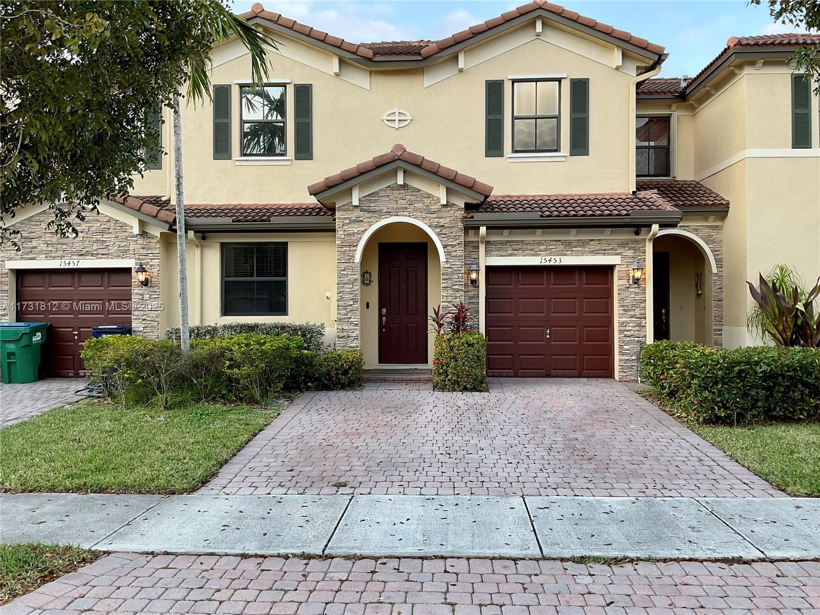 15453 Sw 119th St 15453, Miami, Broward County, Florida - 4 Bedrooms  
3 Bathrooms - 