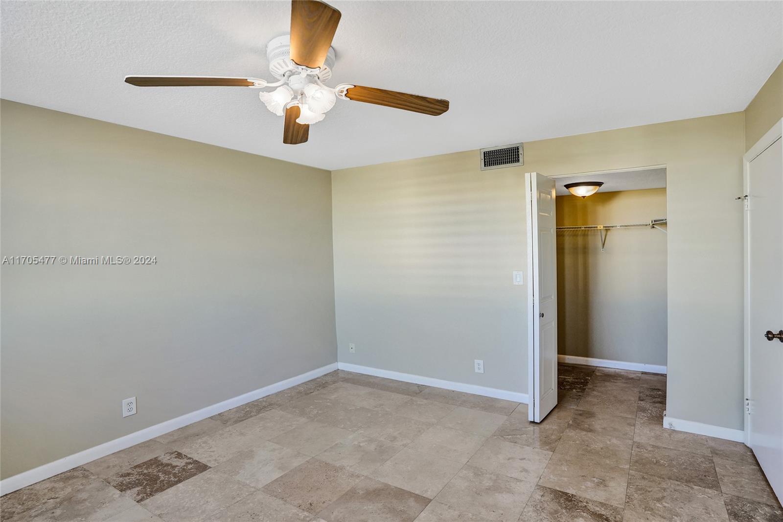 MEADOWBROOK LAKES VIEW CO - Residential