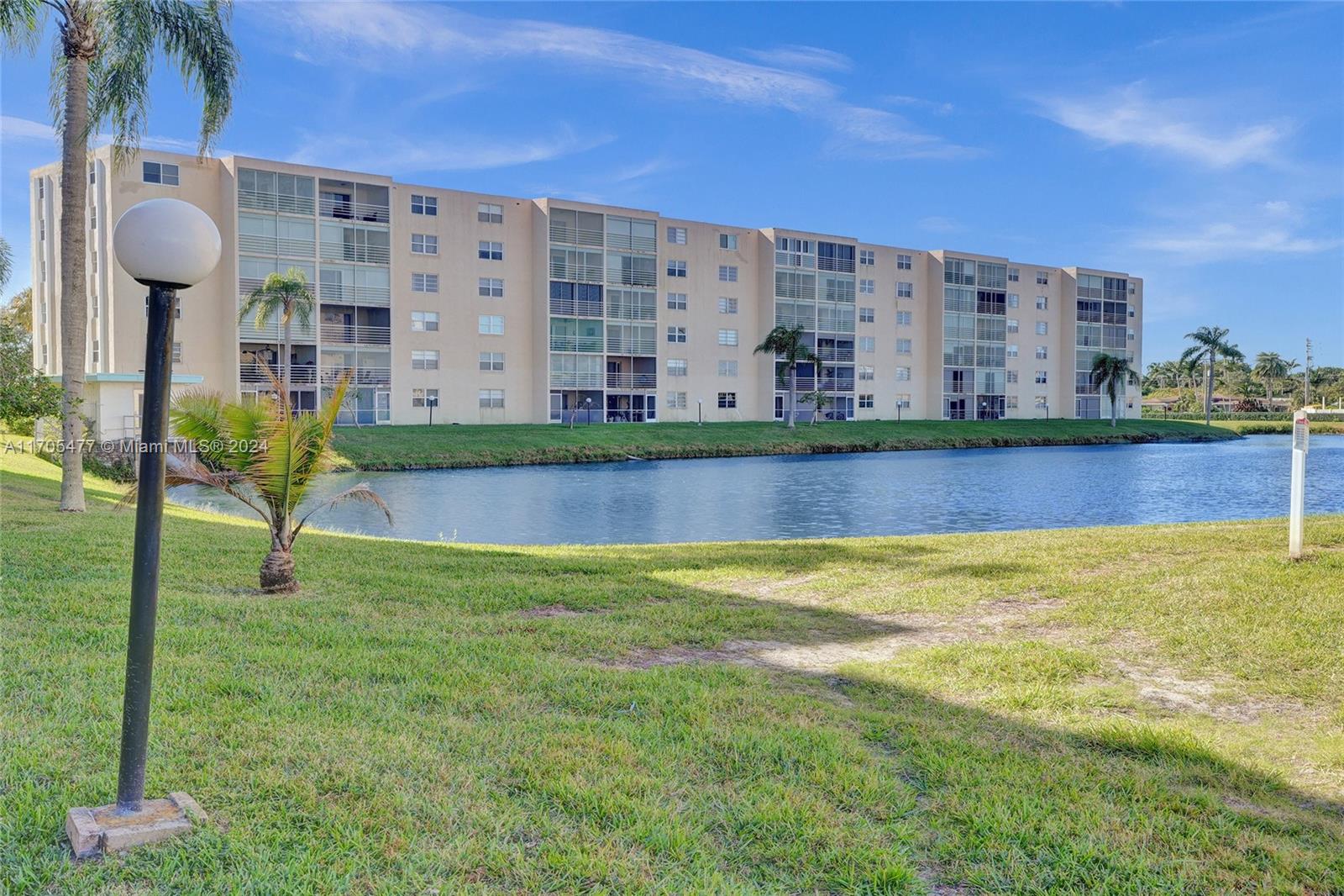 DANIA BEACH CONDO,2 BEDROOMS,2 BATHS,CORNER UNIT.BEAUTIFUL LAKE VIEWS FROM FRONT AND BACK.MARBLE THROUGOUT WHOLE UNIT,INCLUDING BALCONY.UNIT VERY CLOSE TO POOL AND CLUBHOUSE.MOVE IN READY!!!!!!!REALTORS PLEASE READ INPUT BROKER REMARKS!!!!!!!