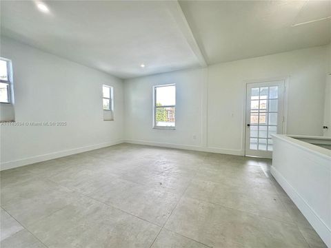 30 NW 32nd Pl 1 Miami FL 33125