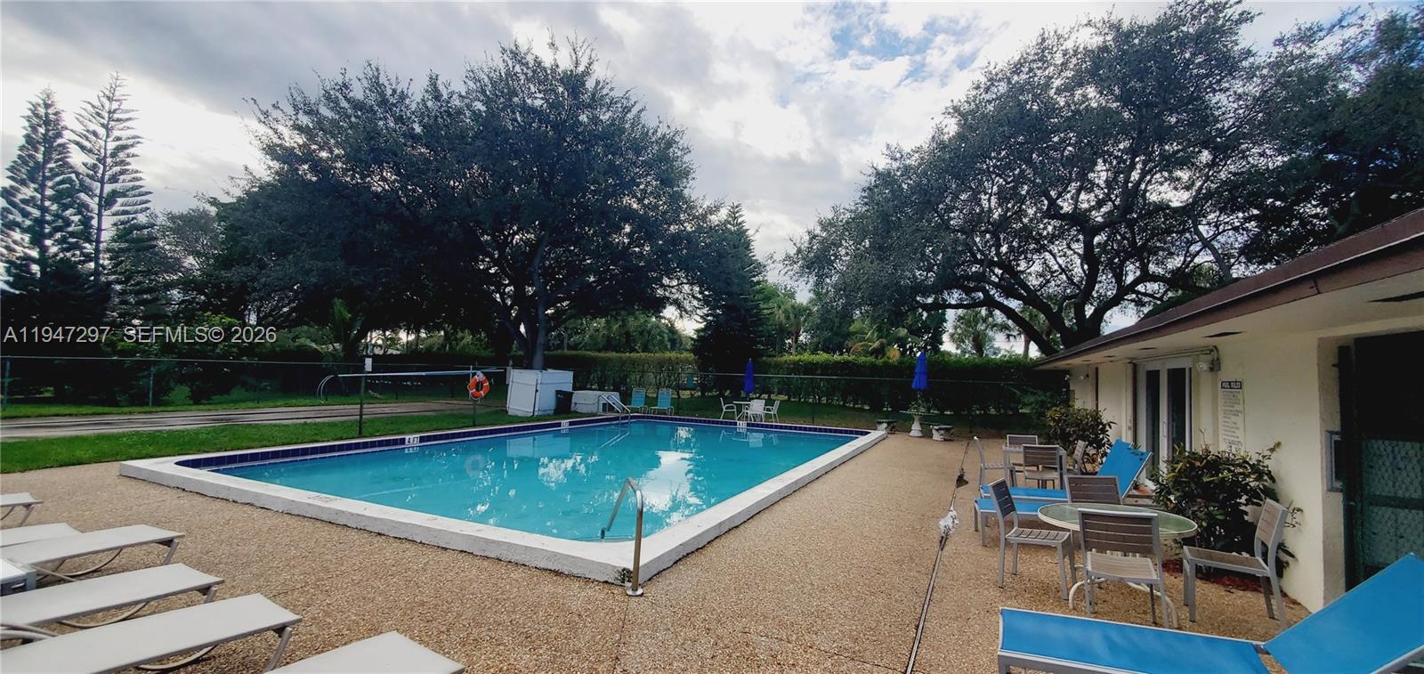 VENETIAN LAKES CONDO - Residential