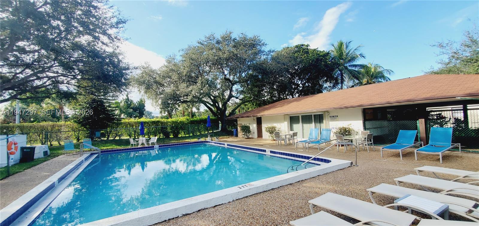 VENETIAN LAKES CONDO - Residential