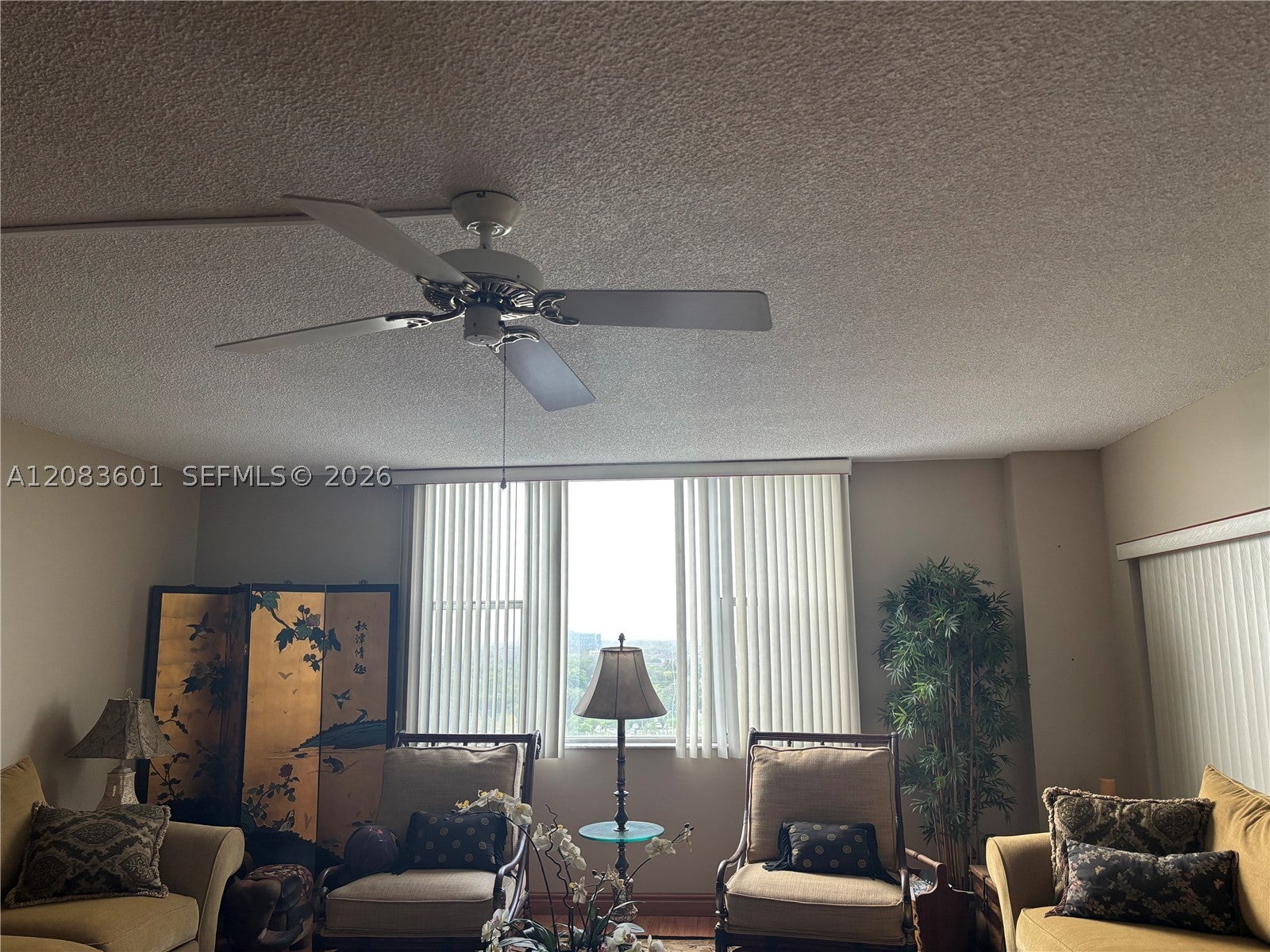 3800 Hillcrest Dr 1011