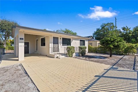 811 NW 115th St Miami FL 33168