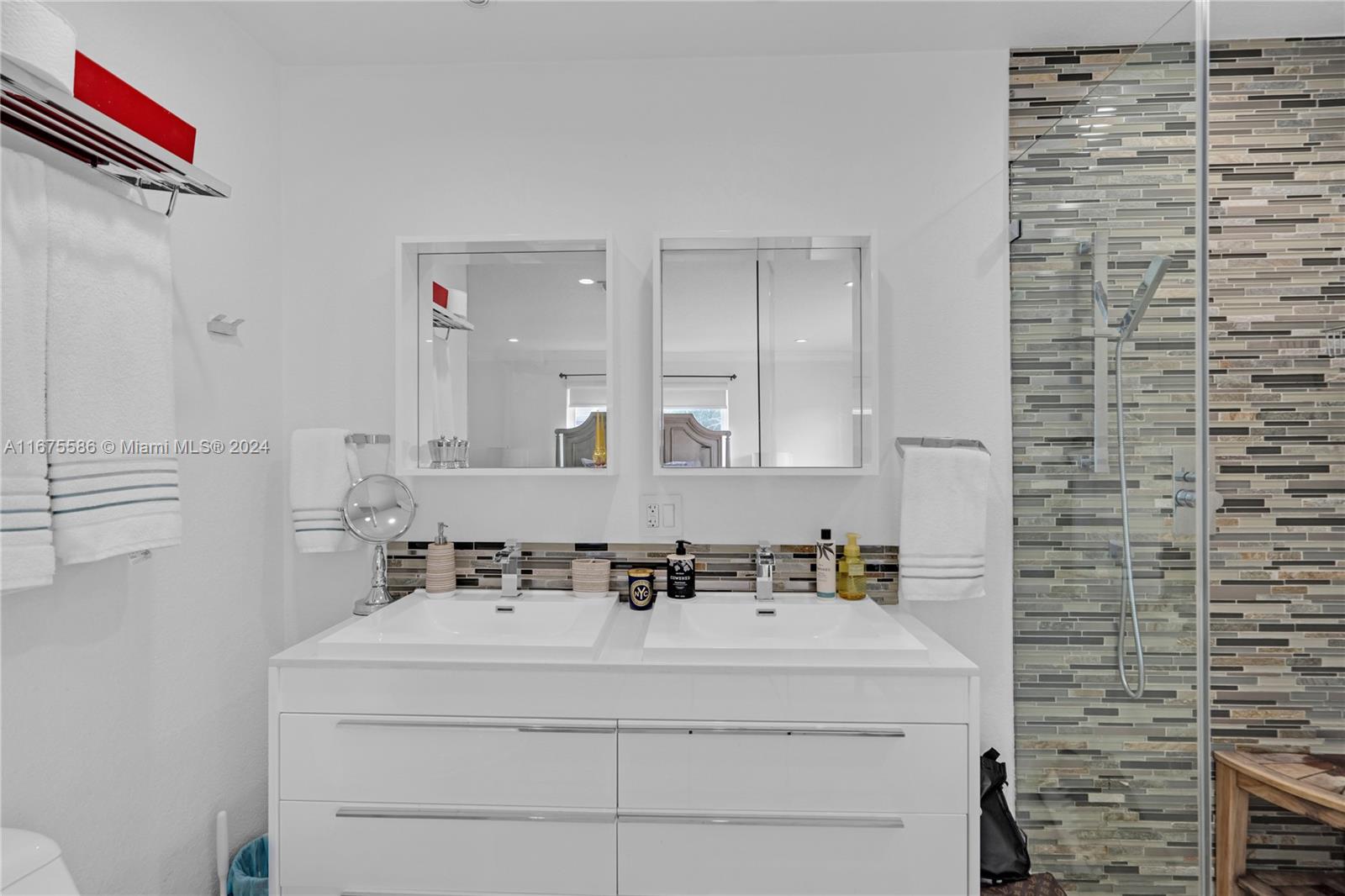 JEWEL ESTS - Residential