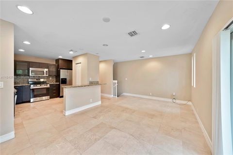 Townhouse in Fort Lauderdale FL 508 10 St St 12.jpg