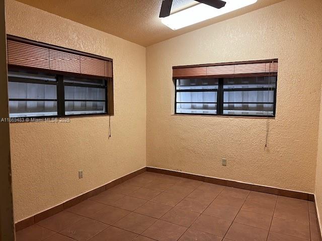 NORTH RIDGE 1ST ADDN - Residential