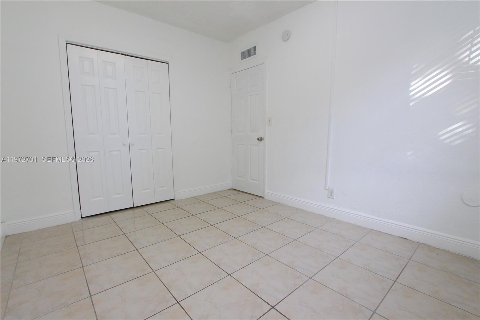 YOLANDA VILLAS CONDO - Residential Lease