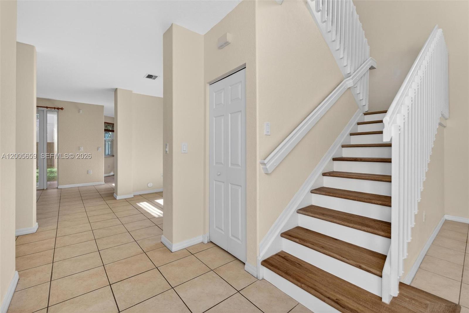 CANTAMAR - Residential Lease