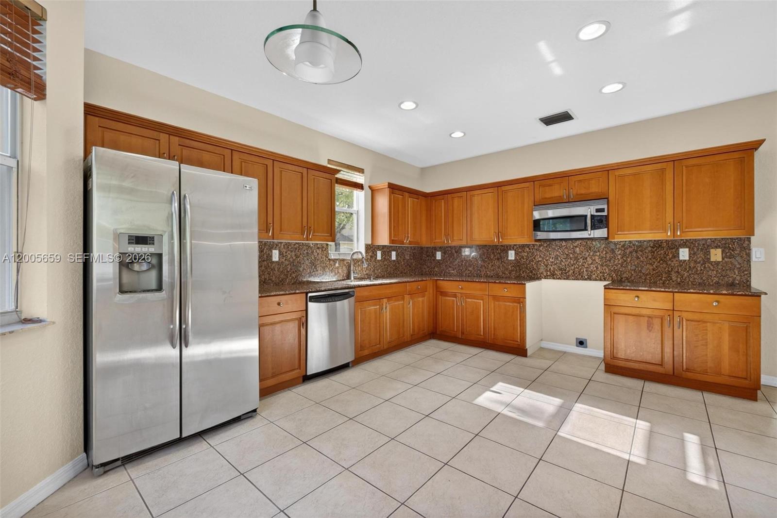 CANTAMAR - Residential Lease