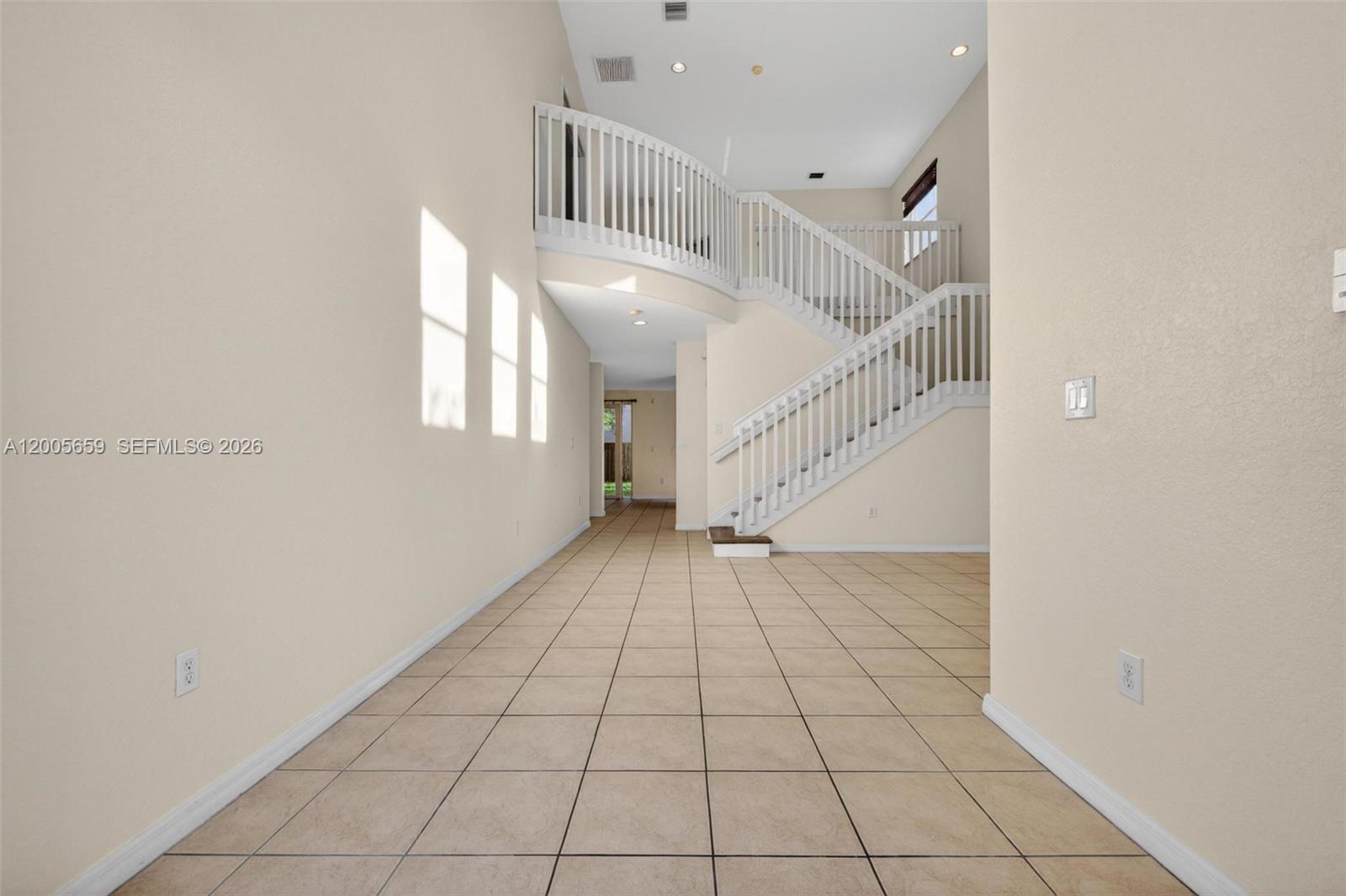 CANTAMAR - Residential Lease