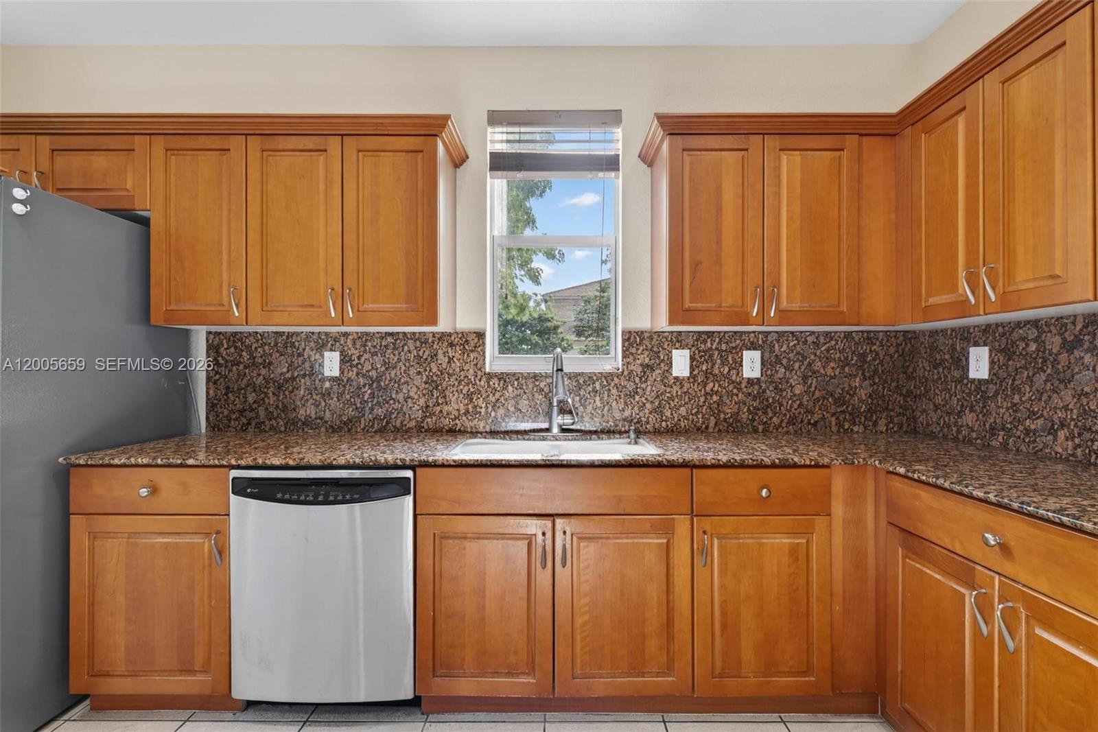 CANTAMAR - Residential Lease