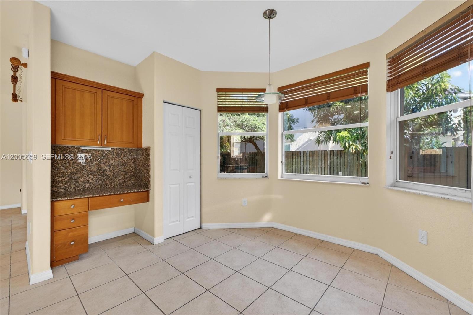 CANTAMAR - Residential Lease