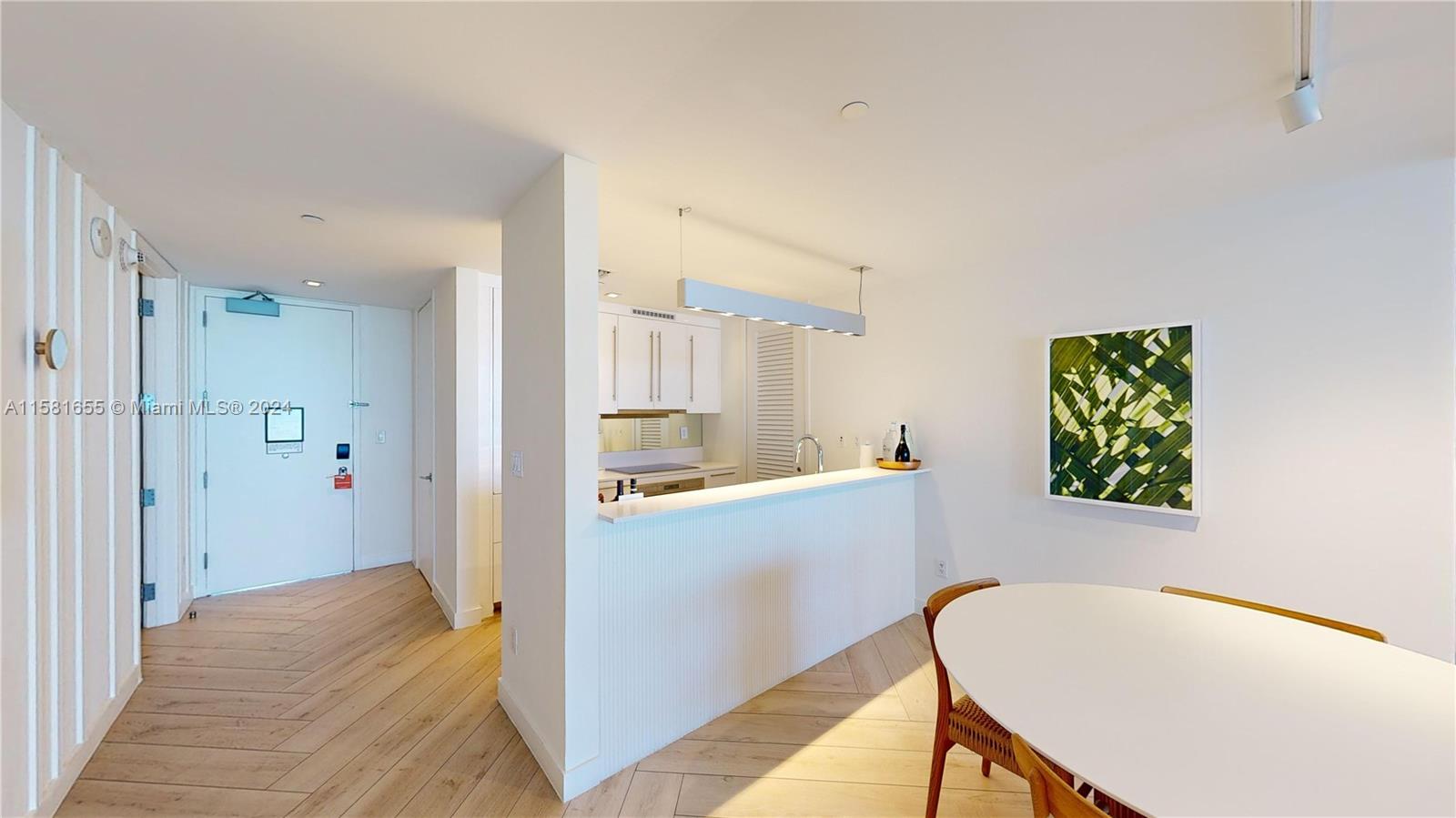 2201 COLLINS AVE CONDO - Residential