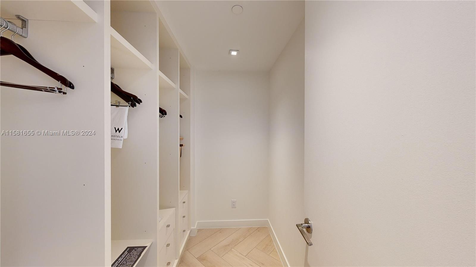 2201 COLLINS AVE CONDO - Residential