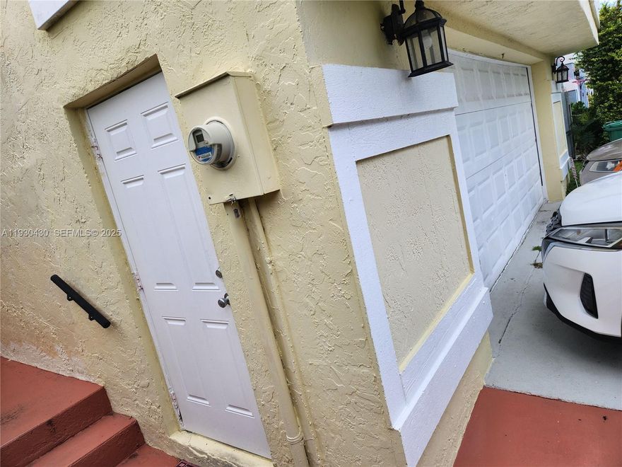 Charming and well-maintained 1 bedroom, 1 bathroom efficiency located in the heart of Cutler Bay. This private unit offers a comfortable layout with its own entrance, full bathroom, and kitchenette. Ideal for a single occupant or couple seeking a quiet and convenient living space. Close to shopping centers, restaurants, major highways, and public transportation. Utilities included. No pets. Easy to show and available for immediate occupancy.