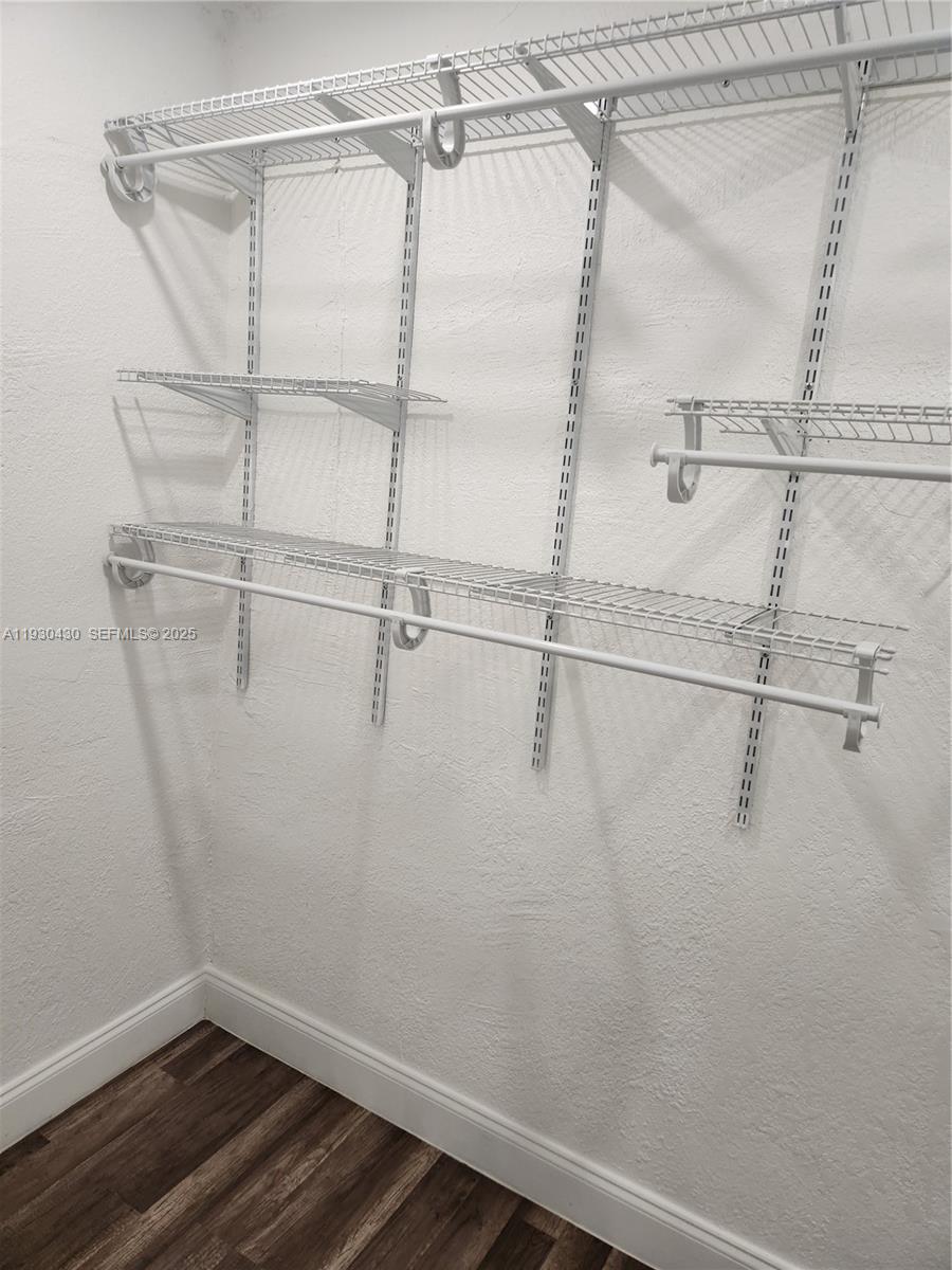 LAKES BY THE BAY SEC 3 - Residential Lease