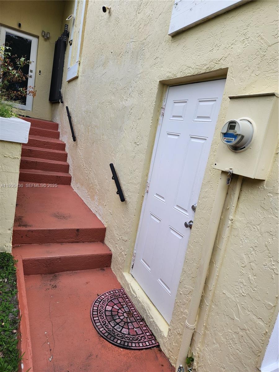 LAKES BY THE BAY SEC 3 - Residential Lease