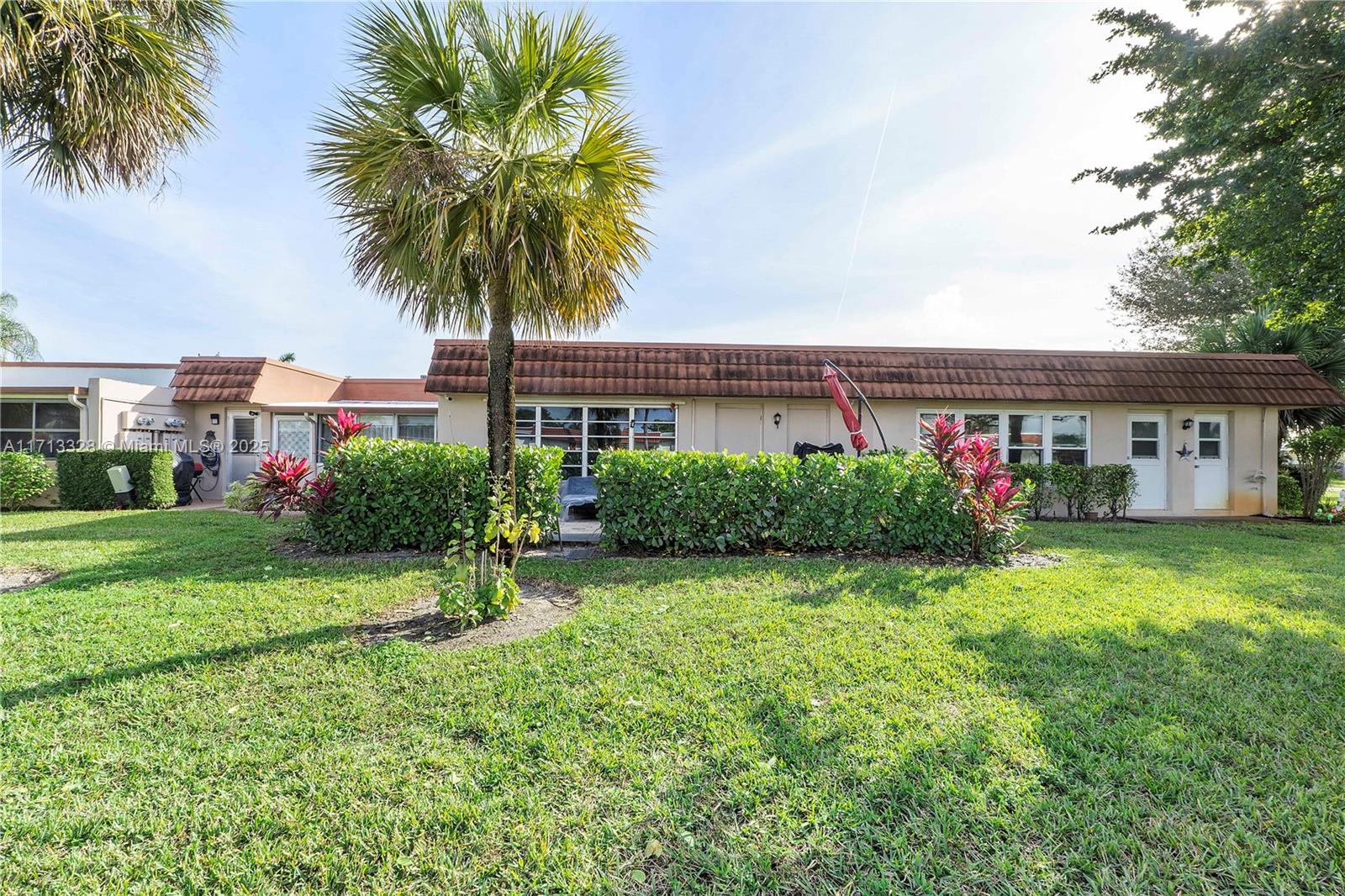 CRESTHAVEN CONDO TOWNHOME - Residential