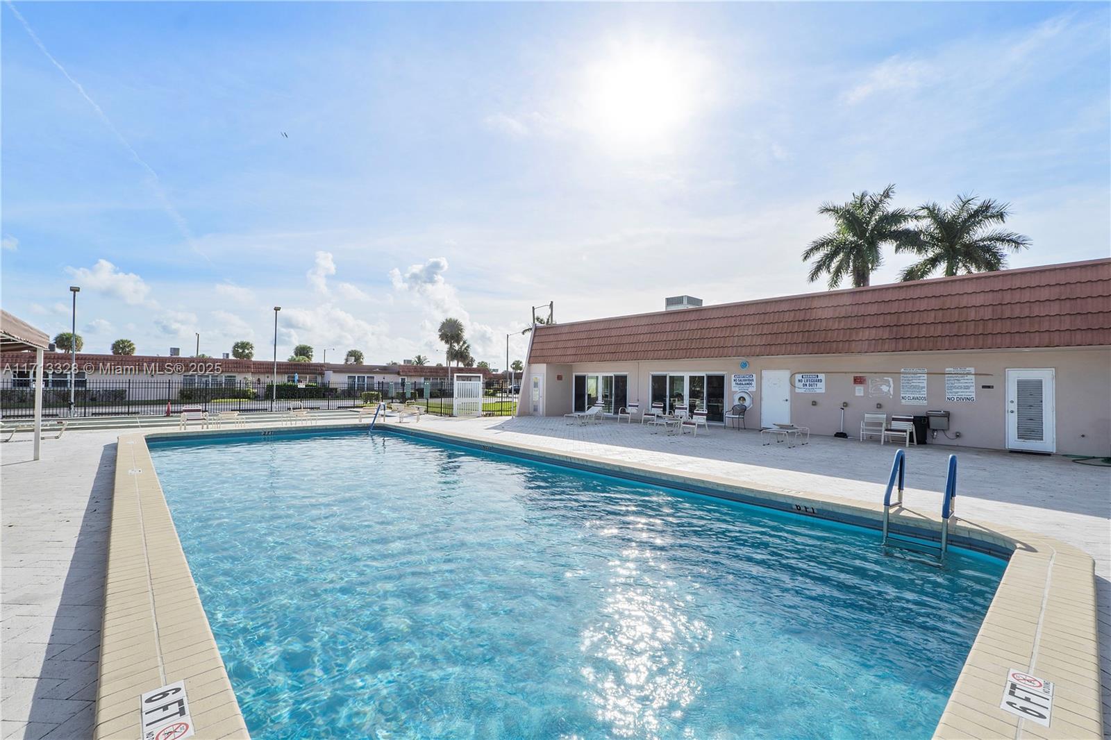 CRESTHAVEN CONDO TOWNHOME - Residential