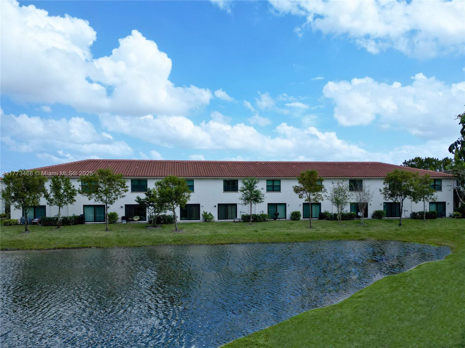 MEDITERRANEA - Residential