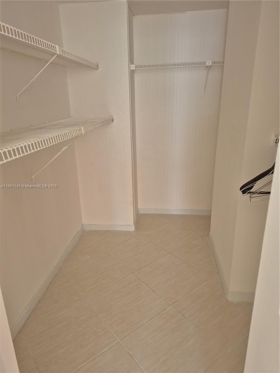OLYMPUS CONDO PHASE - Residential Lease
