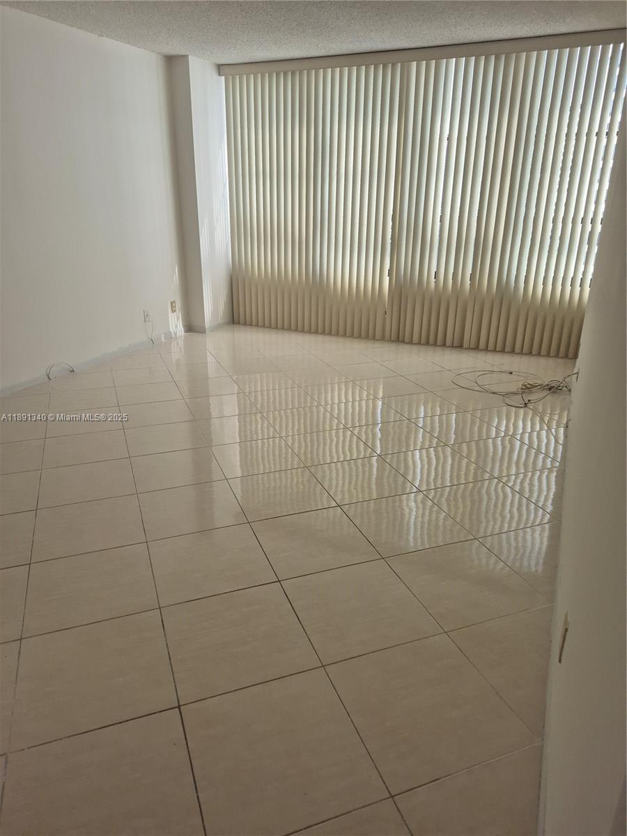 OLYMPUS CONDO PHASE - Residential Lease