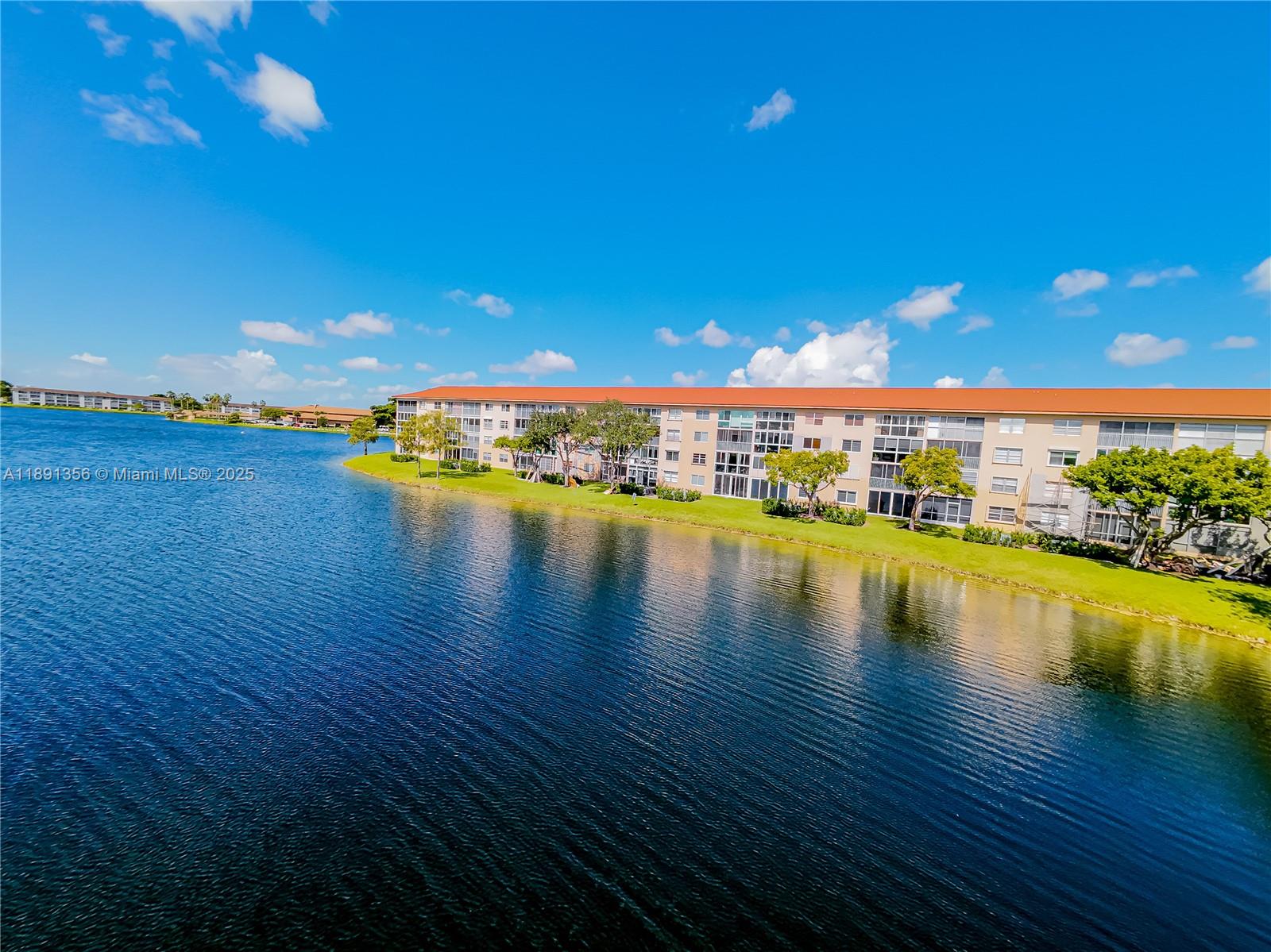 HAWTHORNE AT CENTURY VILL - Residential
