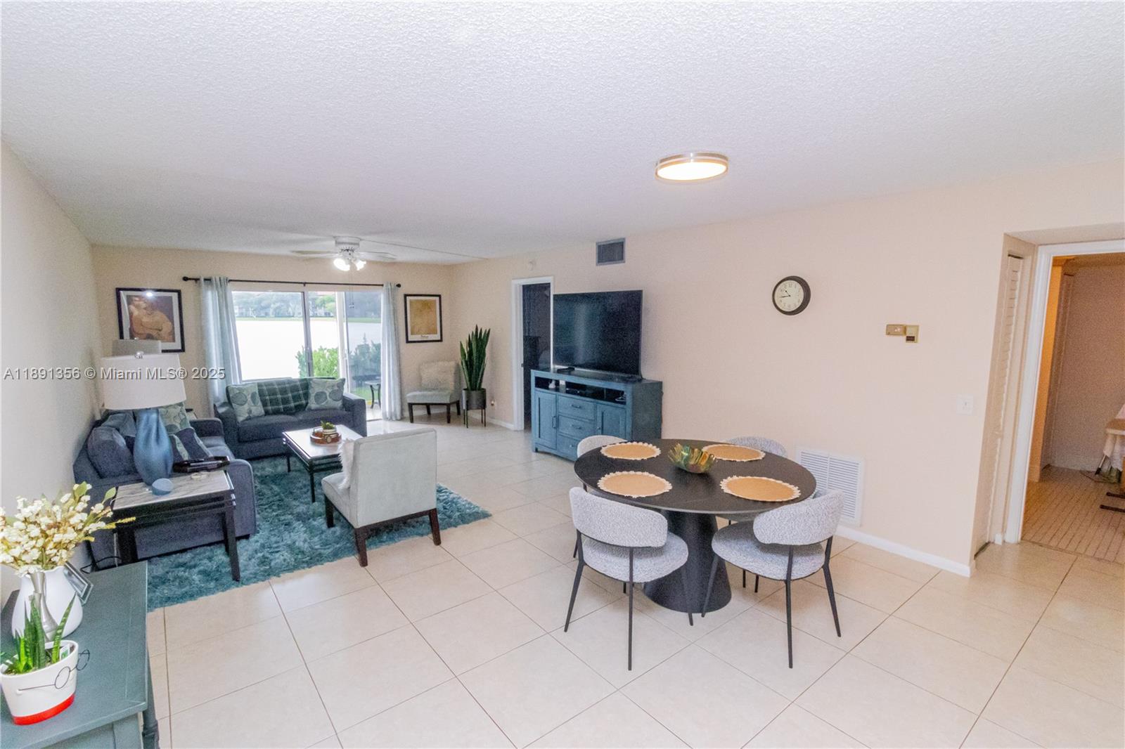 HAWTHORNE AT CENTURY VILL - Residential