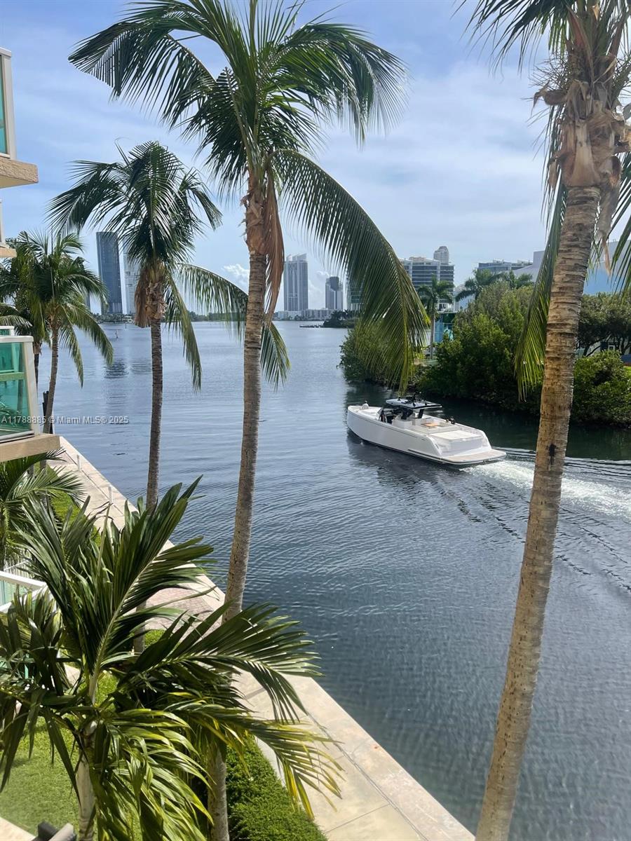 Rental Property at 3330 Ne 190th St 317, Aventura, Miami-Dade County, Florida - Bedrooms: 3 
Bathrooms: 3  - $5,200 MO.