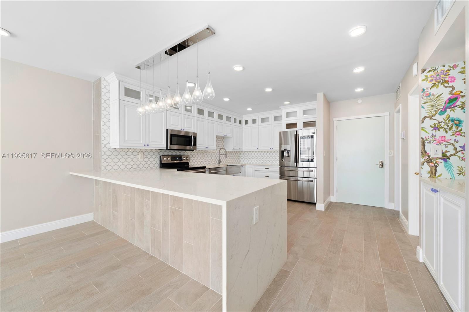 SUNRISE TOWER CONDO - Residential