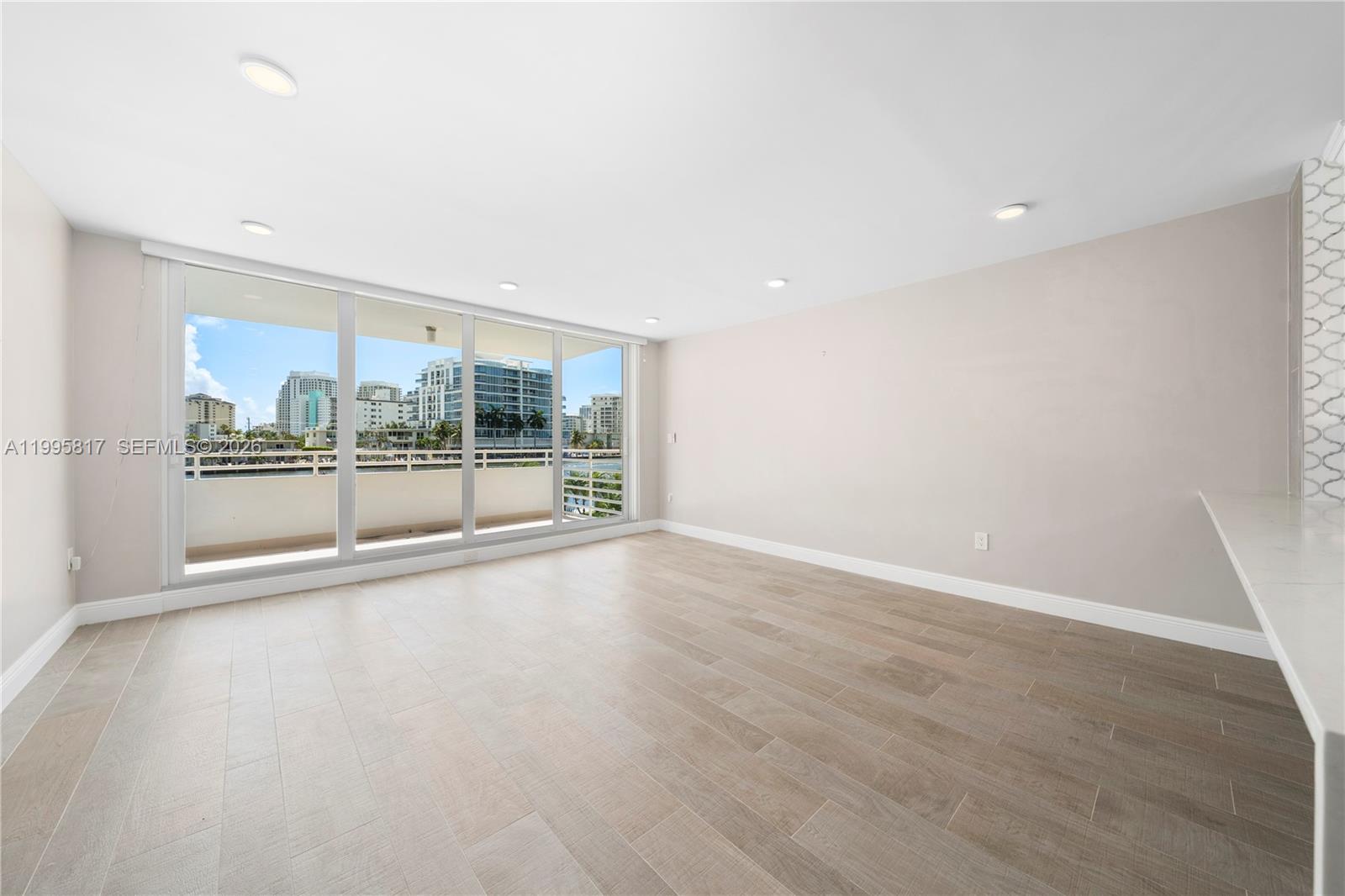 SUNRISE TOWER CONDO - Residential