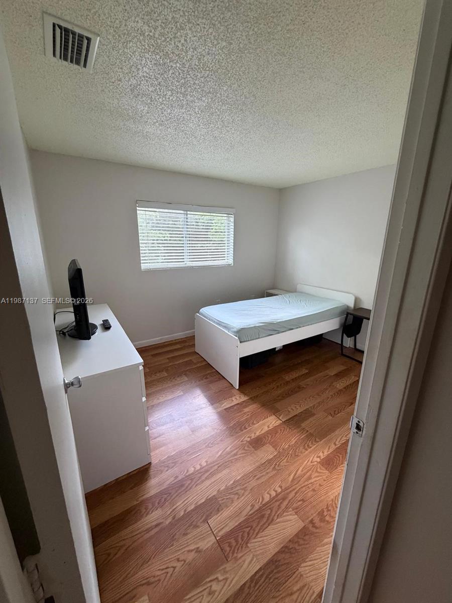 WATERVIEW CONDO - Residential Lease