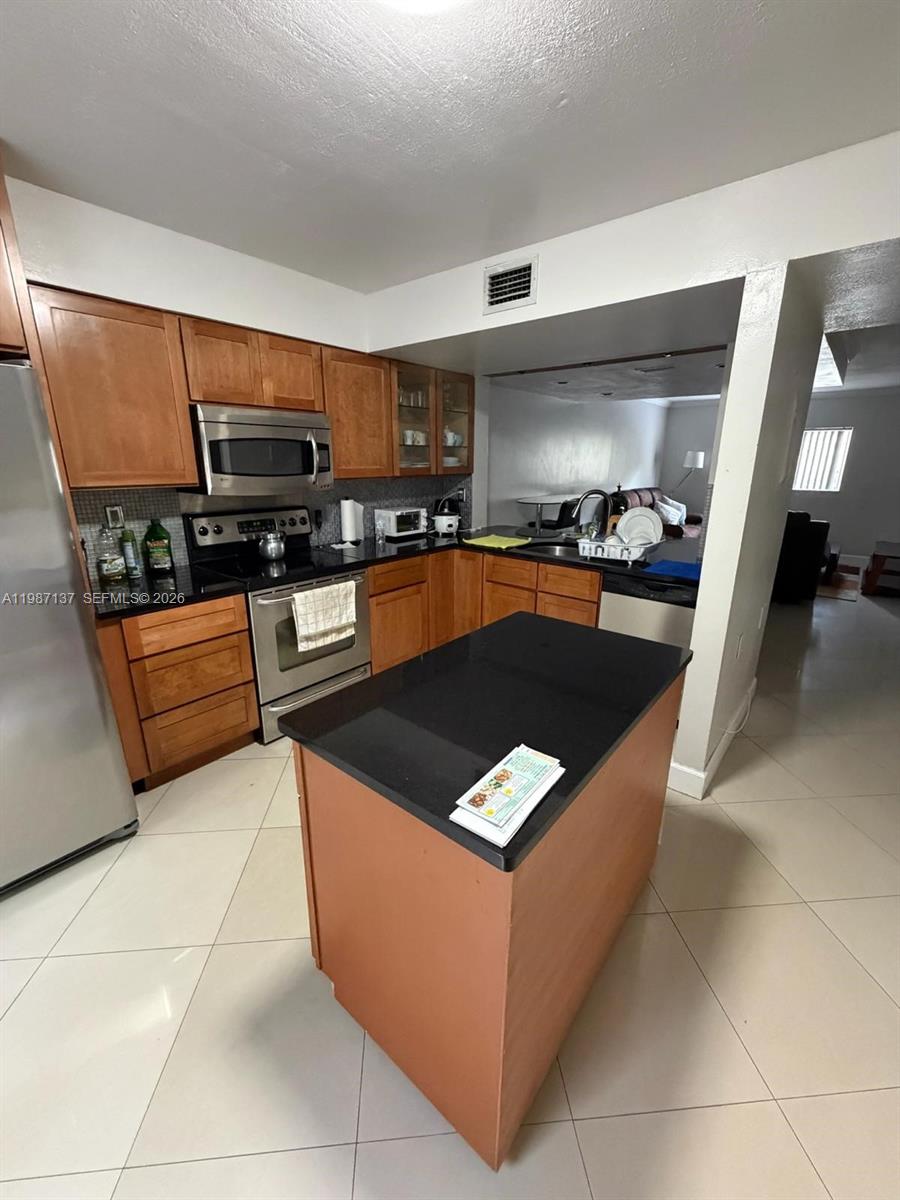 WATERVIEW CONDO - Residential Lease