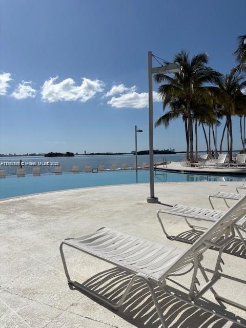 NIRVANA CONDO NO FIVE CON - Residential