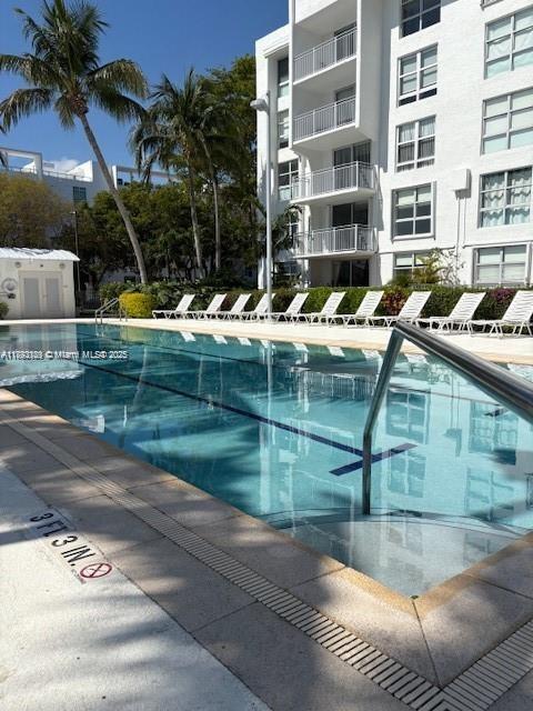 NIRVANA CONDO NO FIVE CON - Residential