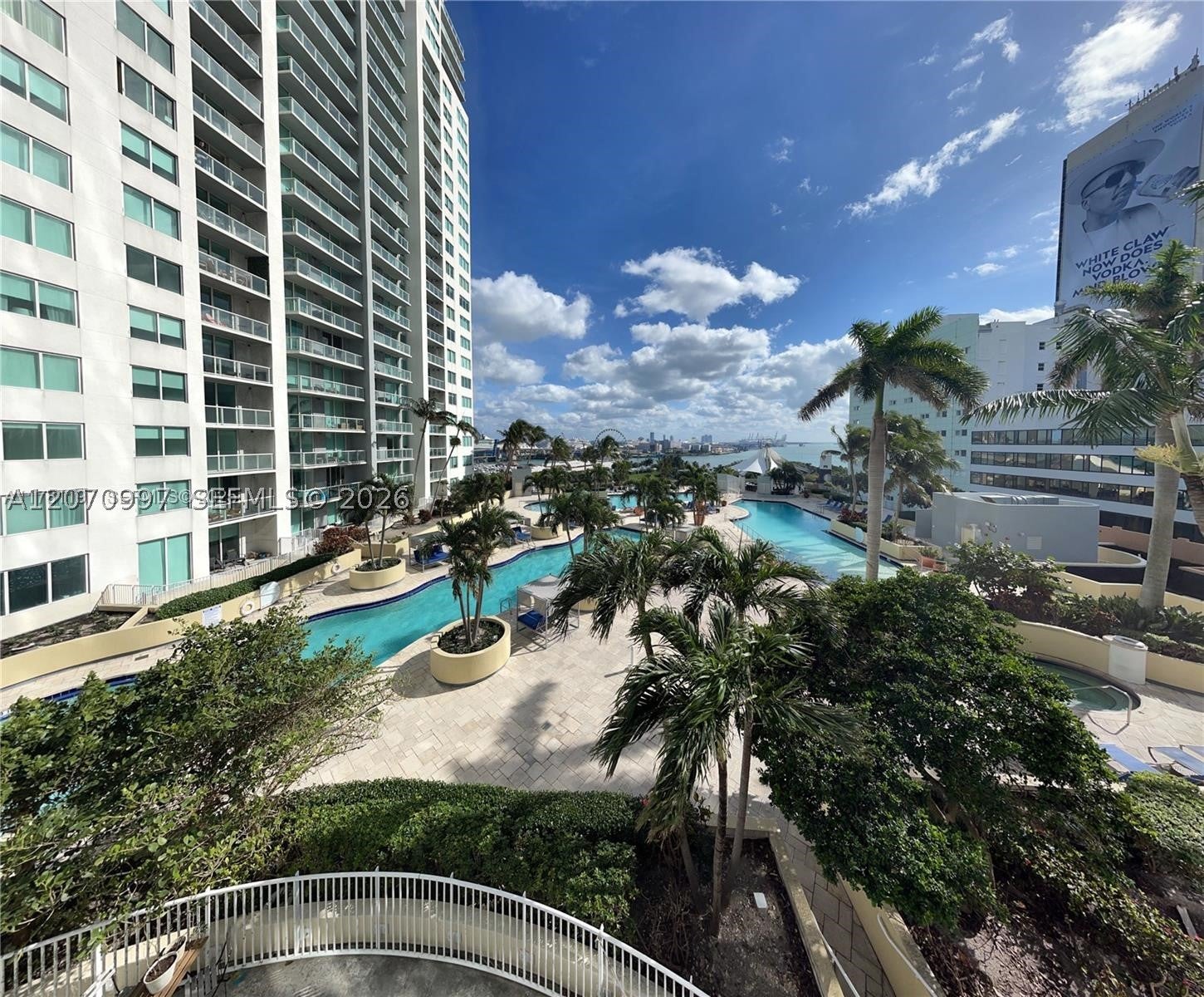 244 Biscayne Blvd 3106