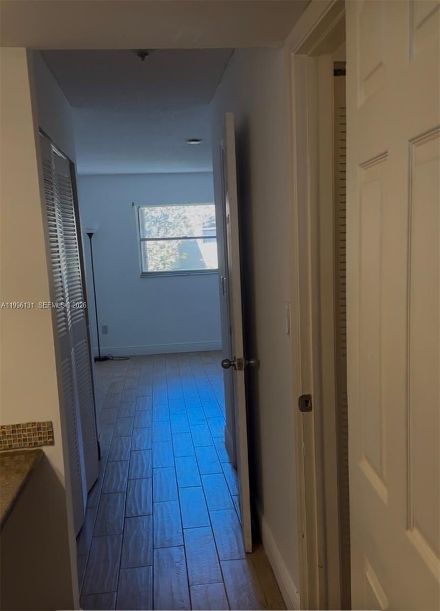 OAKS CONDO - Residential Lease