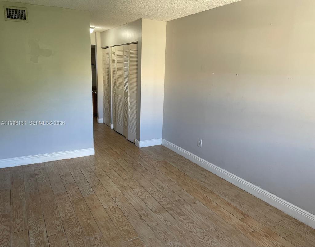 OAKS CONDO - Residential Lease