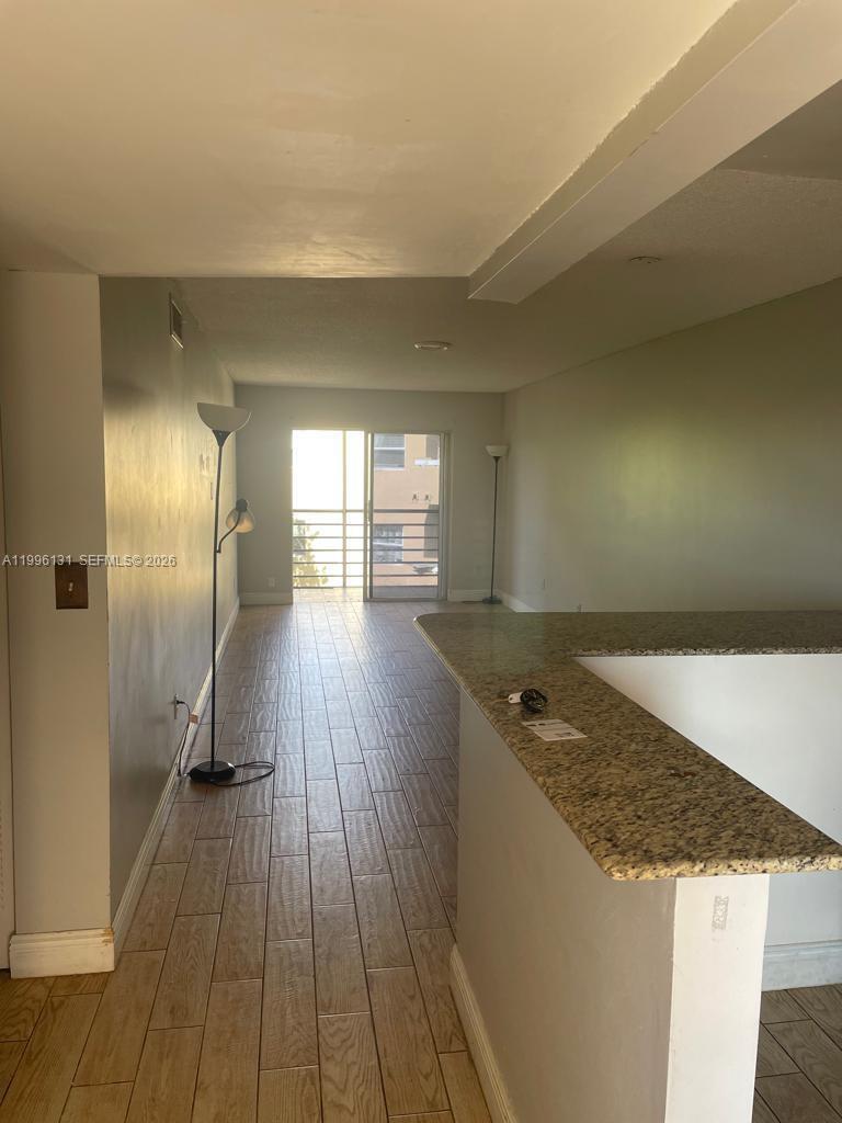 OAKS CONDO - Residential Lease
